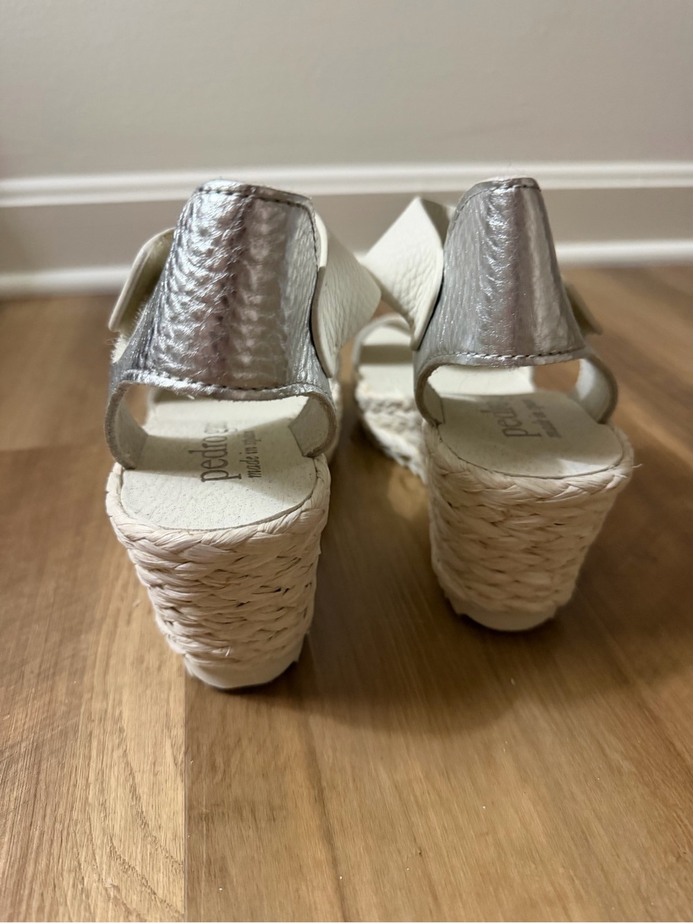 Pedro Garcia Silver Metallic Leather Wedge Sandal - Picture 4 of 7